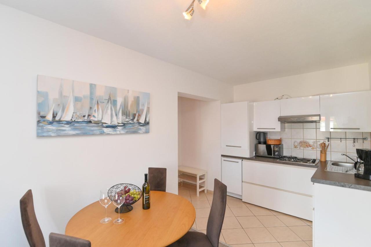 Apartments Basic Sveti Anton 88 말린스카 외부 사진