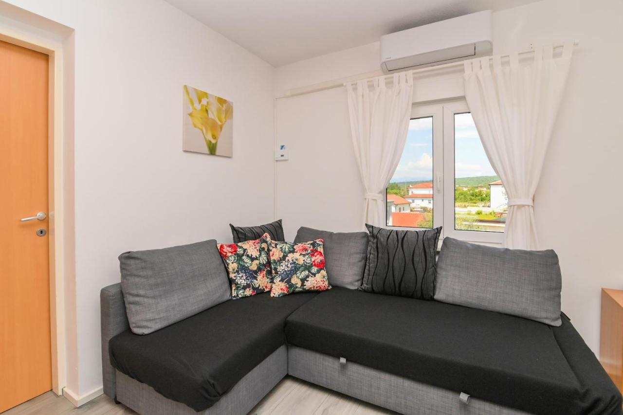 Apartments Basic Sveti Anton 88 말린스카 외부 사진